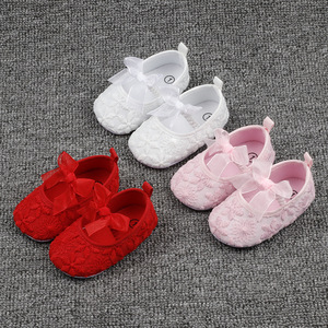 Scarpe da principessa First Walker da bambina in pizzo scarpe morbide piatte vestito da ragazza festa di compleanno scarpe da fiore per Baby Gir - Product Image 1