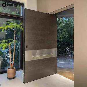 Cancello Esterno in Alluminio con Design Moderno a Doghe per Giardino Anteriore di Casa Contemporanea - Product Image 2