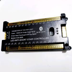 <span class=keywords><strong>4</strong></span> 채널 PIR 센서를 갖춘 스마트 계단등 제어 시스템 계단용 자동 스텝 조명 - Product Image 3