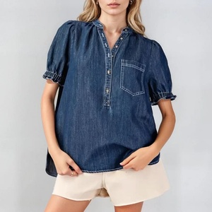 Chemisier en jean pour femme, coupe droite, poches, ajustement régulier, style vintage, manches bouffantes, boutons, idéal pour l'été – Fabricant OEM - Product Image 2