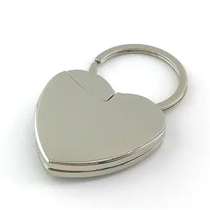 Porte-clés souvenir pour sportif, accessoire de mode Porte-clés en métal à la mode, mini porte-clés personnalisé et mignon