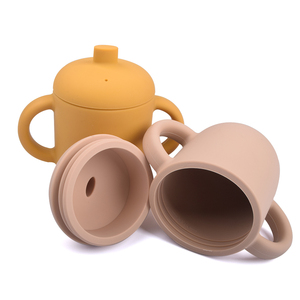 แก้วหัดดื่มซิลิโคนสำหรับเด็ก ปลอดสาร BPA ใช้กับเครื่องล้างจานได้ พร้อมหูจับ สำหรับเด็กวัยหัดเดินและเด็กเล็ก ใช้ดื่มน้ำหรืออาหาร ของขวัญสำหรับเด็ก - Product Image 1