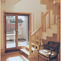 Fenêtre à battant en bois massif avec double vitrage thermique et revêtement en aluminium DEMEA pour projet de remplacement de fenêtres de maison