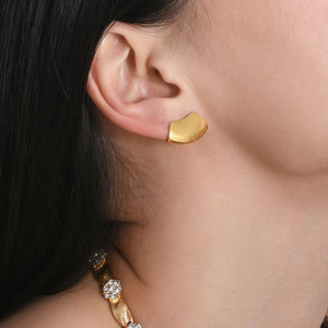 Pendientes de Mujer Modernos, Chapados en Oro de 18K, de Latón Relleno de Oro, Impermeables, con Diseño Geométrico y Engaste de Bisel, para Regalo - Product Image 4