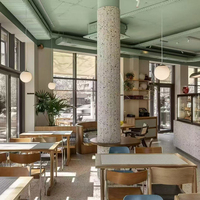 Ensemble de mobilier de restaurant personnalisé pour projet : banquette moderne en bois avec coussins de siège en cuir pour café commercial