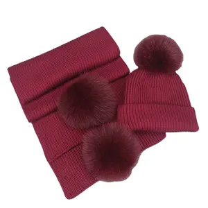 Set syal dan topi hangat lembut bola pompom bulu rubah asli untuk wanita Set syal dan topi untuk wanita anak-anak topi beanie musim dingin rajut