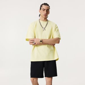 Camiseta Blanca de Gran Tamaño - Personalizable con Logotipo, Corte Holgado, Camiseta de Color Sólido para Hombre - Ideal para Impresión - Product Image 2