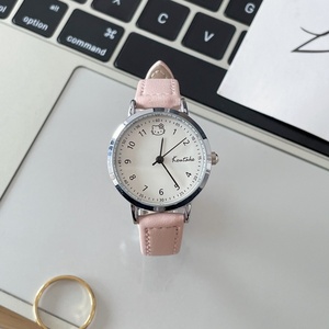 Montre-bracelet pour femme en cristal rose, cadran rond petit format, couleur or rose - Product Image 1