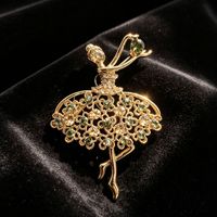Broche en alliage libellule dorée, épingle de revers en cristal bleu, bijou fantaisie vintage en forme d'animal, cadeau pour femme, vente en gros