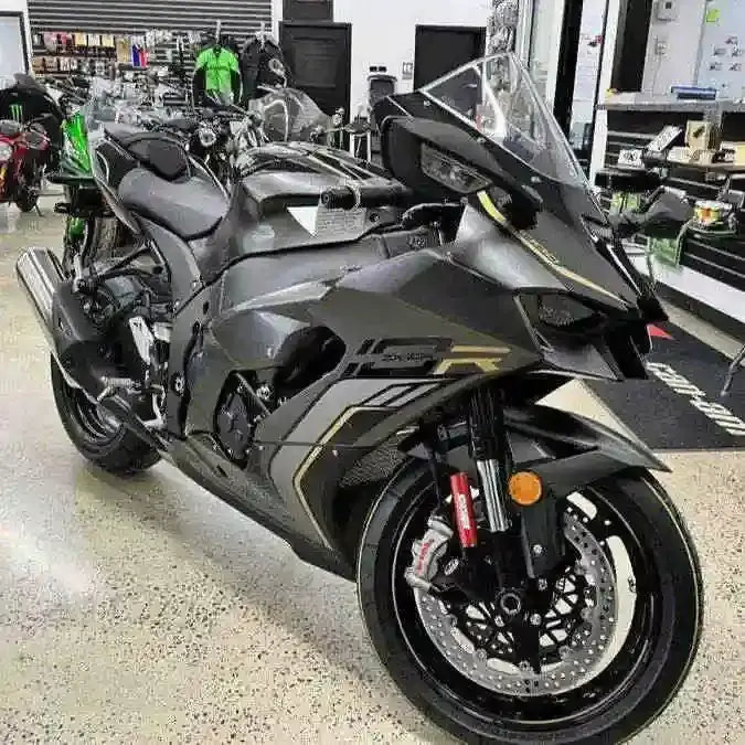 Новая оригинальная новинка Kawasakis Ninja ZX 10R KRT Edition мотоциклетный спортивный велосипед