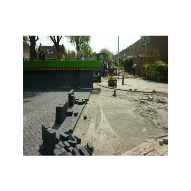 Road Brick Laying Convenient Tile Paver Operate Paver Machine in CHINA