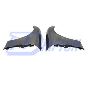 Guardabarros Delanteros de Fibra de Carbono Seca Estilo Fábrica para Porsche Panamera 976, Años Modelo 2024, 2025 y 2026 - Product Image 1