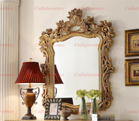 Ensemble de meubles de chambre à coucher en bois massif de luxe royal, traditionnel, confortable, écologique, design d'intérieur