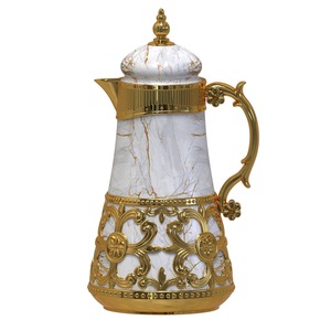Termo de 1L con Aislamiento, Diseño Real Dorado, Decoración Ramadán Mubarak, Termo Premium para Café Árabe y Servicio Iftar - Product Image 6