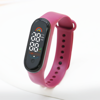 Montre numérique ovale créative 2026 en gros, vente chaude, montre LED étudiante sportive, étanche, à écran tactile