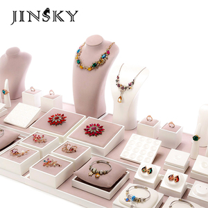 Exhibidores de Joyería: Busto para Anillos, Soporte para Pulseras y Diamantes Sueltos, Accesorios para Exhibición de Collares en Escaparates de Tiendas - Product Image 1