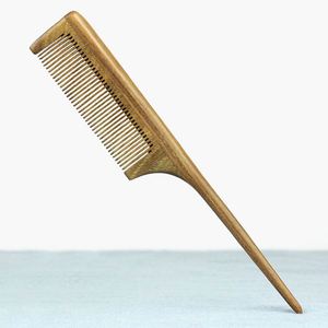 Peine de madera artesanal con dientes finos para desenredar el cabello - Product Image 3