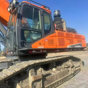 Excavadora Usada Doosan DX520LC-9C Dx 500 2022, Motor Diésel, Hidráulica, de Orugas, Maquinaria para Movimiento de Tierras, Bajo Número de Horas, 52 Toneladas, Grande - Product Image 1