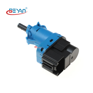 Fournisseur de pièces automobiles de Guangzhou C2P14525 C2P3763 Interrupteur de feu stop pour <span class=keywords><strong>JAGUAR</strong></span> XF I XJ XK II Cabriolet XK II Coupé BEYAN - Product Image 1