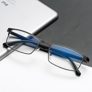 Gafas de lectura con montura de metal TR, lentes de resina anti luz azul, unisex, para personas mayores y de mediana edad - Product Image 2