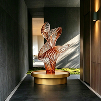 Sculpture d'art en résine de luxe moderne, directement de l'usine, avec base dorée, thème arbre, forme irrégulière, pour bâtiment commercial