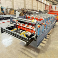 Machine de formage à rouleaux automatique professionnelle à double couche avec moteur à engrenages pour panneaux de toiture métalliques, bardage mural et maisons préfabriquées