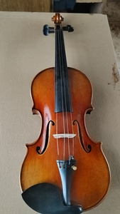 Violín 4/4 Hecho a Mano con Madera Sólida de Abeto y Arce, Sonido Rico, Estuche de Espuma de Alta Calidad - Product Image 3