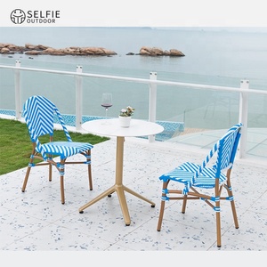 Meubles de patio au design moderne Ensemble de chaises de salle à manger en rotin Confortable Léger pour Villa Cour Restaurant Jardin - Product Image 2