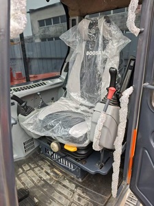 Excavatrice Doosan DX60 d'occasion de 6 tonnes, de bonne qualité, avec chenilles hydrauliques, conforme aux normes EPA/CE, en stock. - Product Image 6