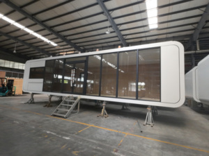 Maison dans les arbres modulaire préfabriquée, conception prête pour l'aventure pour l'éco-tourisme Aires de jeu pour enfants Maison en conteneur extensible avec terrasse - Product Image 2