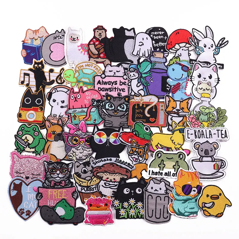 Wholesale High Quality Badges Patches Custom Applique Patch Embroidery Cute Cartoon Iron on Patches