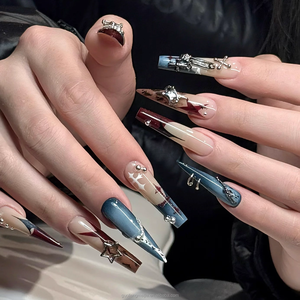 <span class=keywords><strong>Uñas</strong></span> <span class=keywords><strong>Largas</strong></span> y Afiladas de Color Violeta Oscuro de Lujo con <span class=keywords><strong>Rosas</strong></span> de Resina 3D - Product Image 4