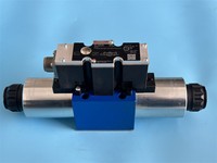 Vanne directionnelle proportionnelle Rexroth R900954088 4WRAE10W60-2X/G24K31/A1V, vanne de commande hydraulique à commande par bobine