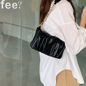 Bolso de Hombro Cruzado de Cuero Suave para Mujer, Estilo Nube, con Cadena Plisada, Bolso Pequeño para Axila, Blanco Leche, Negro, Verde, 7 Pulgadas, Cierre de Cremallera - Product Image 4