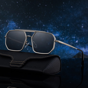 Polo Haus Lunettes de soleil pour hommes, monture carrée en métal, protection UV400, classe 2, pare-soleil, or mat, Full Tea C3 - Product Image 2