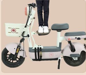 Vélo électrique populaire léger 48V 500W à deux places avec panier avant, plusieurs couleurs, idéal pour les trajets quotidiens - Product Image 6