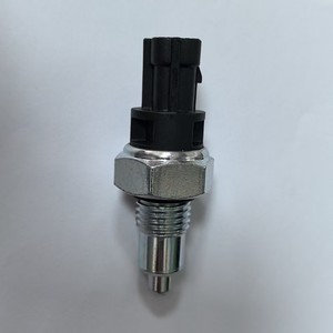 Interruptor de Luz de Reversa 37610-76G10 para Suzuki, Pieza de Repuesto Automotriz de Metal - Product Image 1