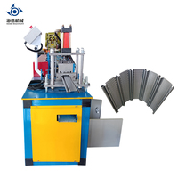 Machine automatique de fabrication de portes à enroulement pour une utilisation facile des portes à enroulement