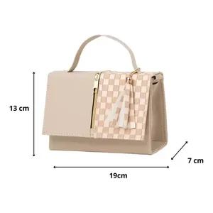 Borsa a Tracolla Fana Candela Beige per Donna, Elegante con Manico Singolo, Chiusura a Cerniera, Impermeabile, Fodera in Poliestere, con Lettera, per l'Estate - Product Image 2