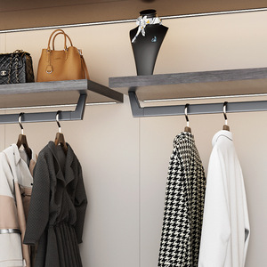Barra para Ropa Dongtai Ox Horn, de Aleación de Aluminio, Resistente, para Montar en la Parte Superior del Armario, Color Gris Lobo Metálico - Product Image 3