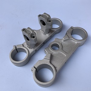 Inverted Shock Absorbers 45/48mm Aluminum Alloy Steering Gear Upper Lower Connecting Plates Pressure <b>Motorcycle</b> <b>Suspension</b> <b>Parts</b> - Product Image 4