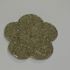 Sous-verres perlés faits à la main, motifs colorés uniques, écologiques, antidérapants, parfaits pour la décoration de table à la maison, au café ou au restaurant. - Product Image 5