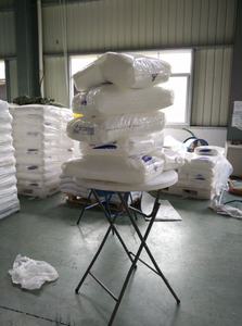 Table à manger ronde en plastique pour l'extérieur ou l'intérieur - Product Image 4