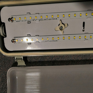 5 años de garantía Triproof Garage Led Tube Light Fixture Warehouse Lighting Reemplazo de lámpara fluorescente - Product Image 6