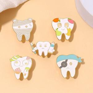 Diseño personalizado lindo <span class=keywords><strong>dientes</strong></span> broche médico esmalte Pin Oral Doctor enfermera solapa insignia para el Día Nacional o Halloween - Product Image 1