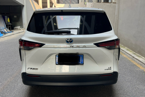 <span class=keywords><strong>Sienna</strong></span> <span class=keywords><strong>2023</strong></span> Edición de Lujo Híbrida 2.5L, MPV de 7 Plazas para Exportación - Product Image 3