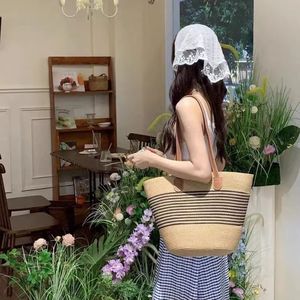 <b>Straw</b> Woven <b>Bag</b> Large Capacity Striped Women's Shoulder <b>Bag</b> For Beach Everyday Use Spring 2024 - Product Image 1