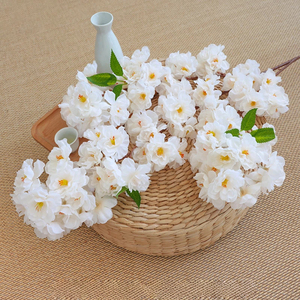 Fleurs artificielles en soie à 3 branches, branche de cerisier en fleurs, 110 cm de long, floraison gracieuse, branche de sakura artificielle à 3 branches - Product Image 5