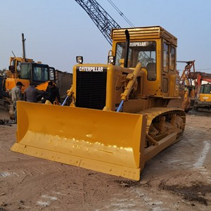 Bulldozer Caterpillar CAT D6D Usado, Motor Original 3306 con Pocas Horas de Uso y Ripper para Desbroce de Terrenos y Proyectos de Construcción - Product Image 5