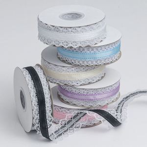 Cinta de Raso Satinado Floral Elegante de 3cm x 10 Yardas, Color Personalizado, para Envolver Regalos de Boda y Decoración Nupcial - Product Image 1